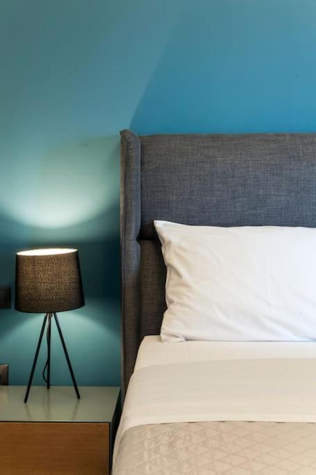 Minimal Loft Art With Sea View Over Heraklion Harbour Экстерьер фото